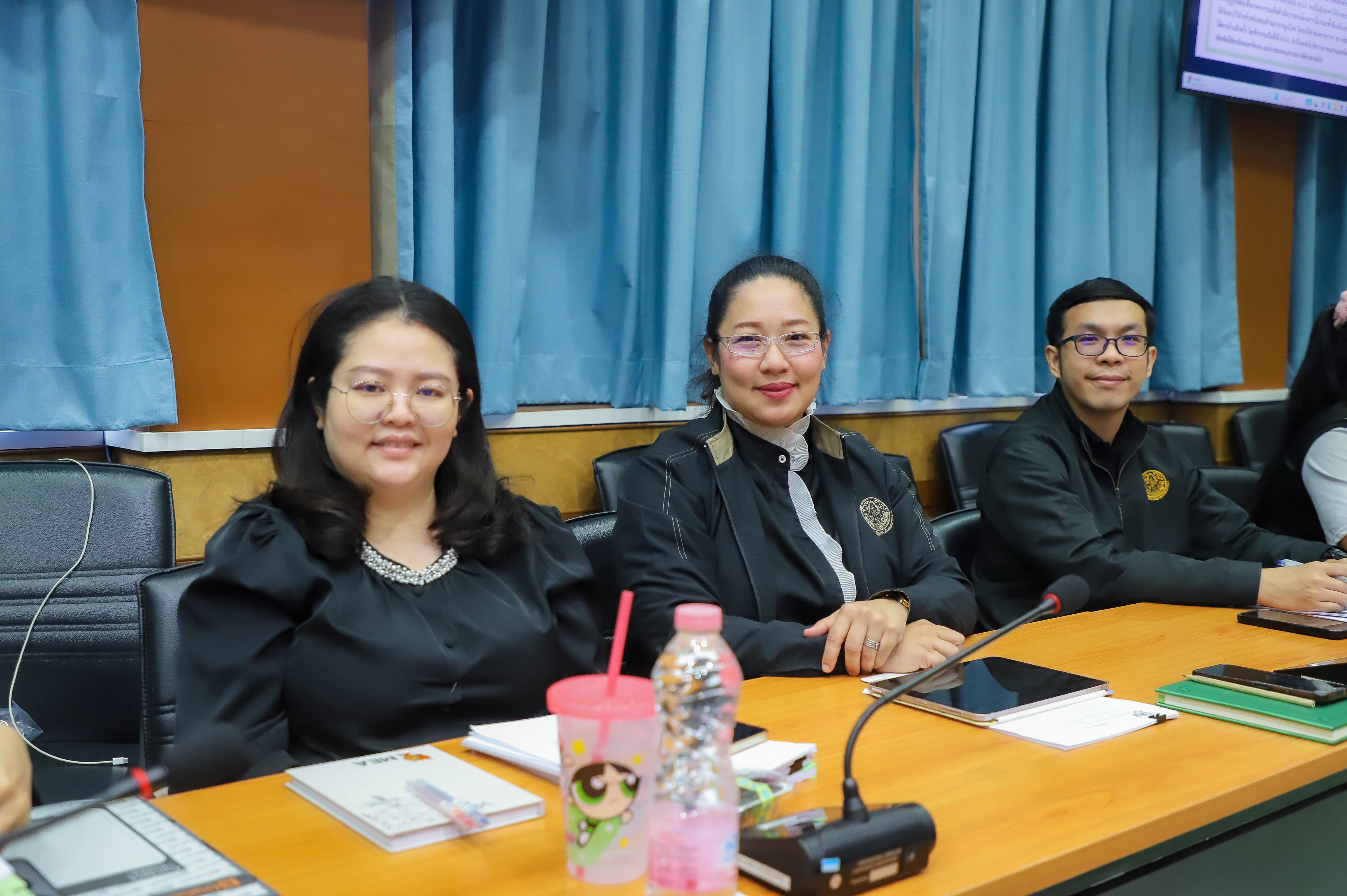 title - อกก.คง. เคาะ! ก่อสร้างสระเก็บน้ำ พัฒนาแหล่งน้ำและระบบกระจายน้ำ ไฟเขียว! หลักเกณฑ์การอนุมัติลดหรืองดเก็บดอกเบี้ย พร้อมเสนอ คปก. อนุมัติก่อสร้างระบบไฟฟ้าในแปลงที่ดิน